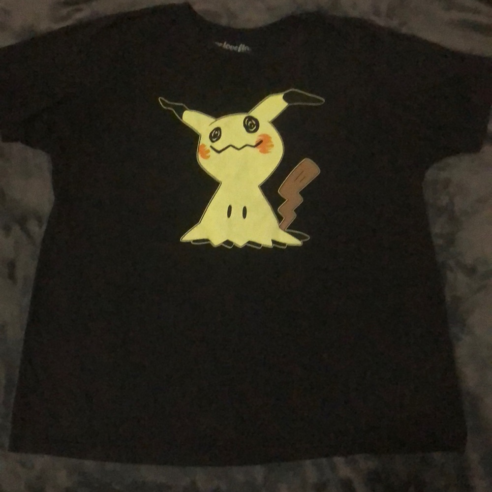 Pokemon Pikachu black T-shirt